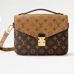 ***SOLD*** Louis Vuitton Pochette Metis Monogram Reverse